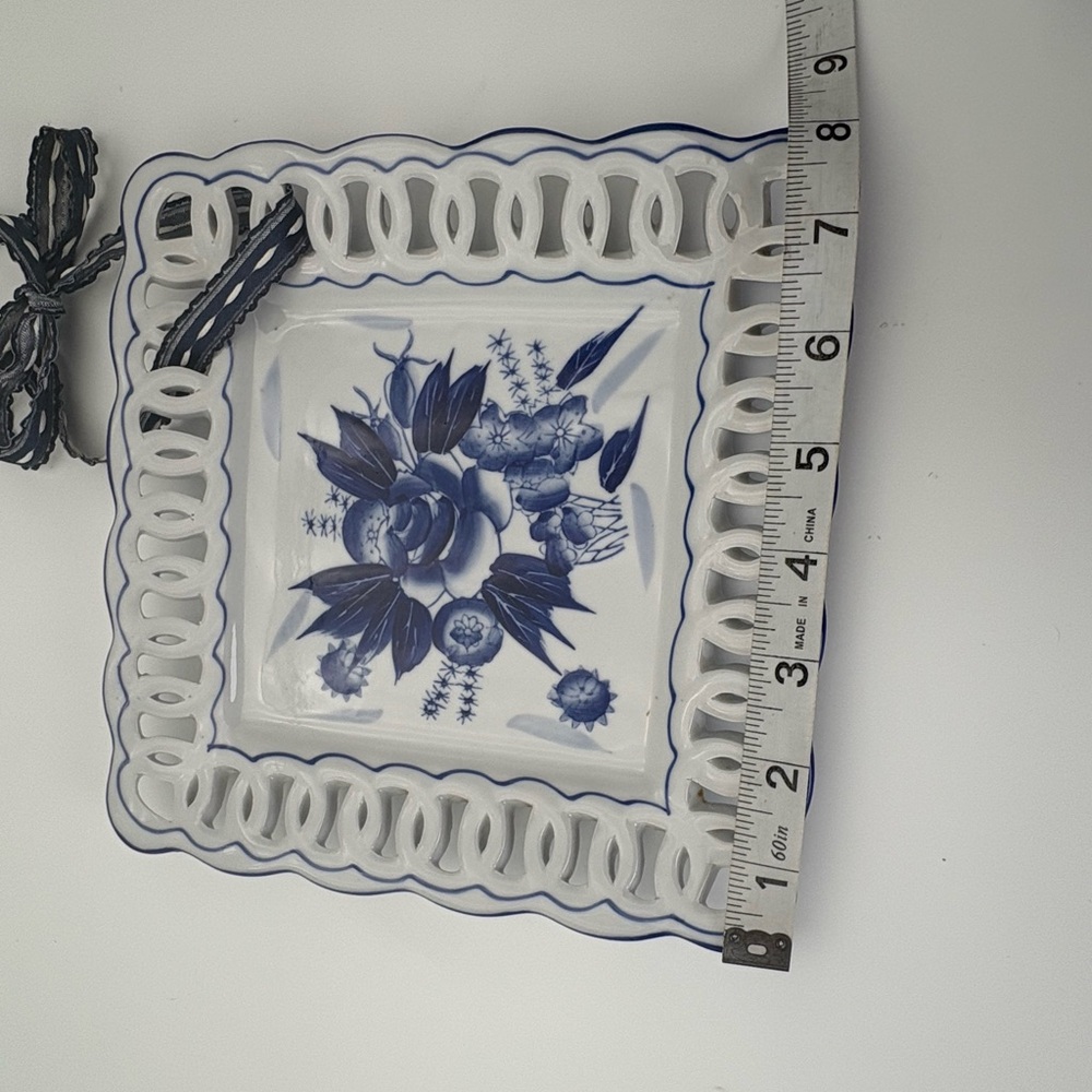 Intricate Vintage Blue and White Floral Ceramic Wall Plate - Picture 9 of 9